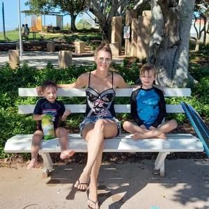 Meet your Posher, Lauren